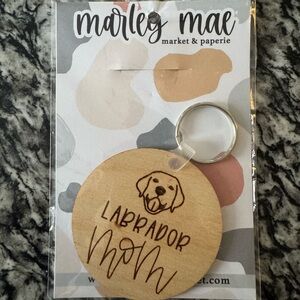 Labrador Mom Wooden Keychain